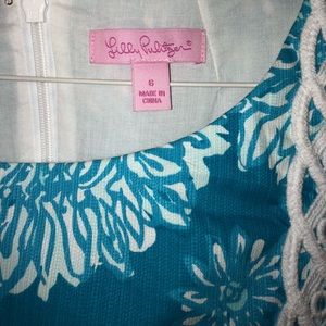 Lilly Pulitzer blue and white shift dress